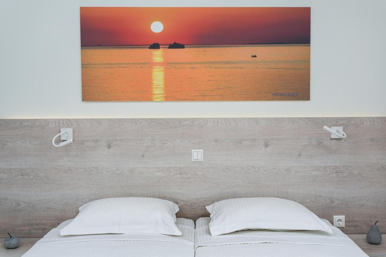 Heart Of Paros Apartments Extérieur photo