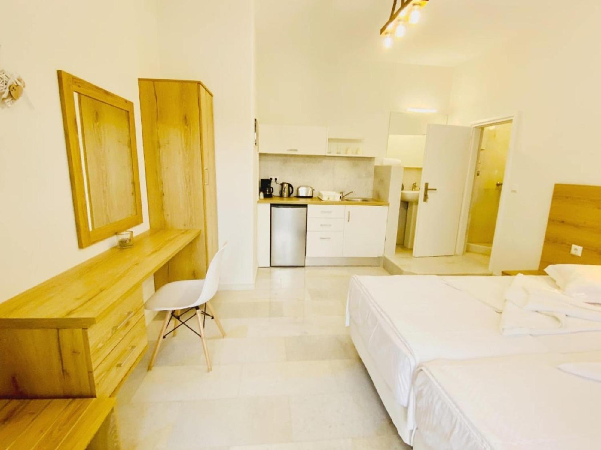 Heart Of Paros Apartments Extérieur photo
