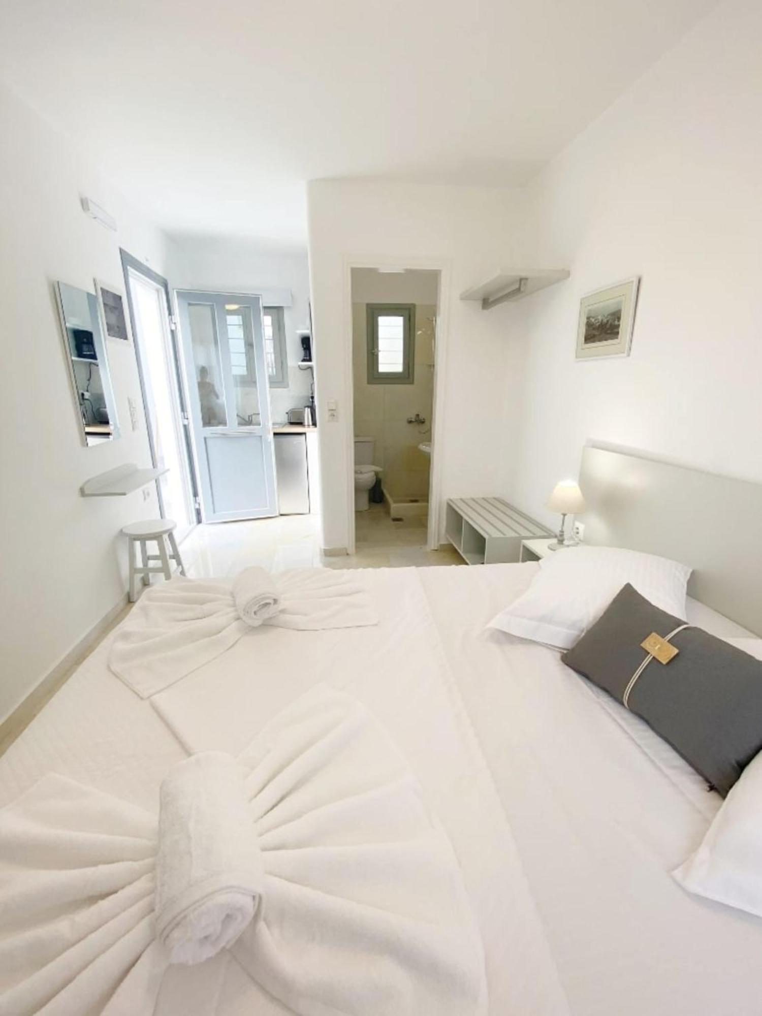 Heart Of Paros Apartments Extérieur photo