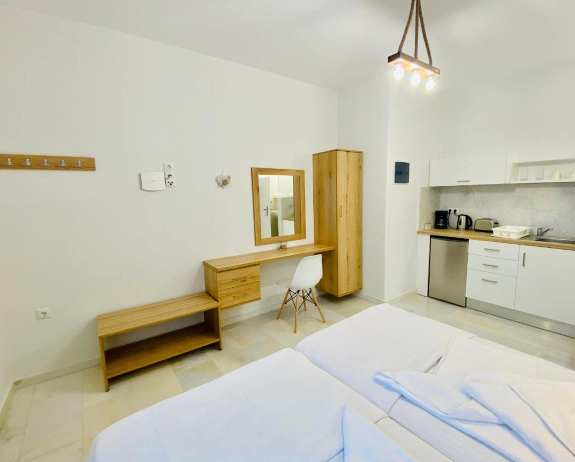 Heart Of Paros Apartments Extérieur photo
